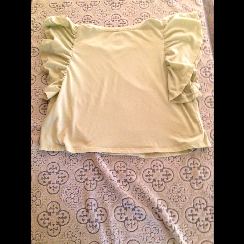 Nice gently used ladies top👚